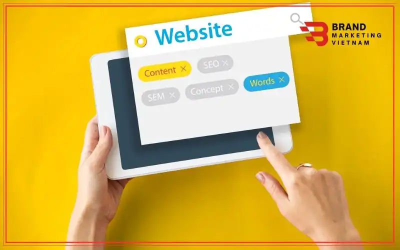 Công cụ phân tích đối thủ cạnh tranh